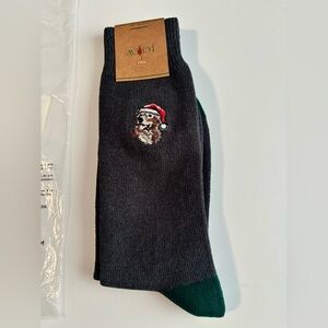 NWT J.Crew Men’s Socks in grey with Holiday Dog stitching.